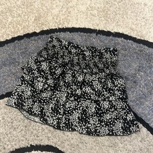 MI AMI FRANCESCAS, SMALL, BLACK WITH WHITE FLOWERS SKIRT